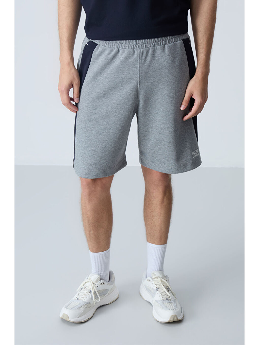 Gri Melanj Pamuklu Kalın Yumuşak Dokulu Standart  Fit Basic Erkek Şort  - 81280-2