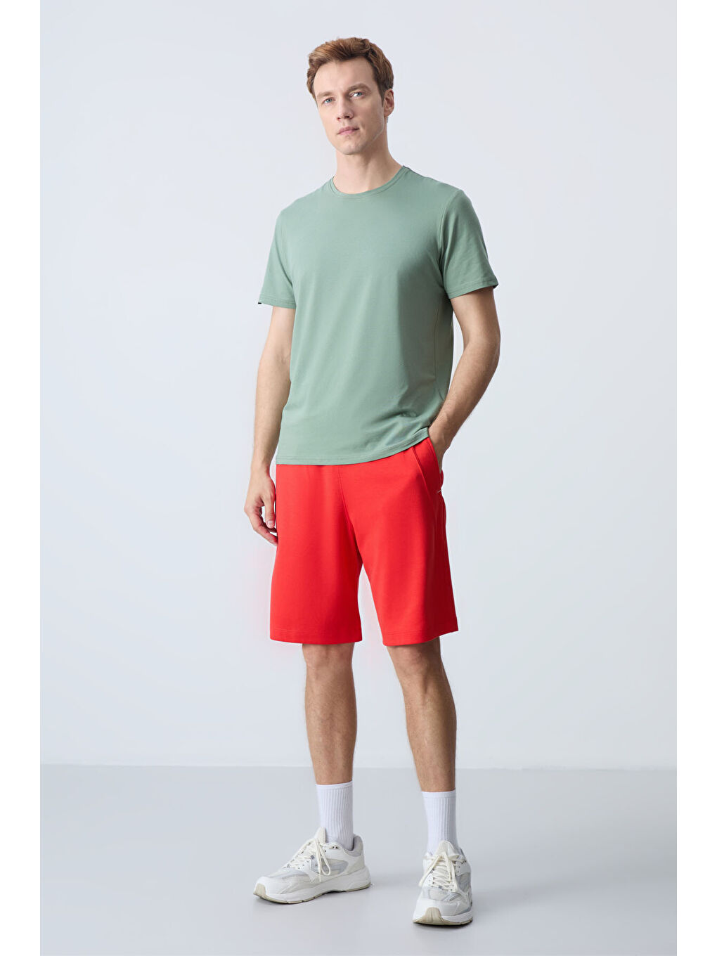 Kırmızı Fiesta Pamuklu Kalın Yumuşak Dokulu Standart  Fit Basic Erkek Şort  - 81278-4