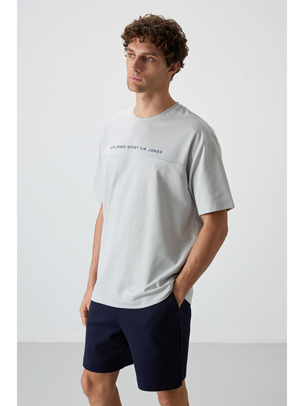 Bej Taş Pamuklu Kalın Yüzeyi Dokulu  Fit  Baskılı Erkek Tişört - 88371-3