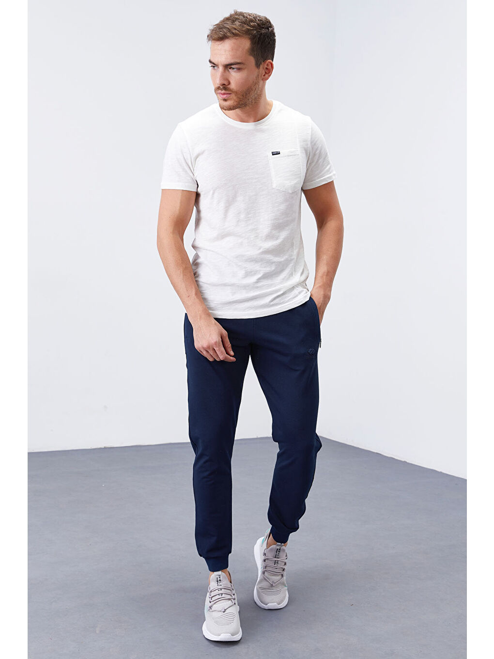İndigo Fermuar Cepli Dar Kalıp  Erkek Jogger Eşofman Altı- 84343-2