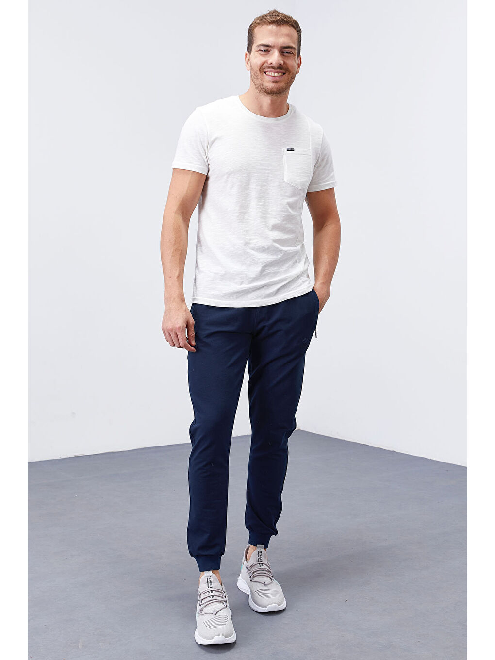 İndigo Fermuar Cepli Dar Kalıp  Erkek Jogger Eşofman Altı- 84343-4