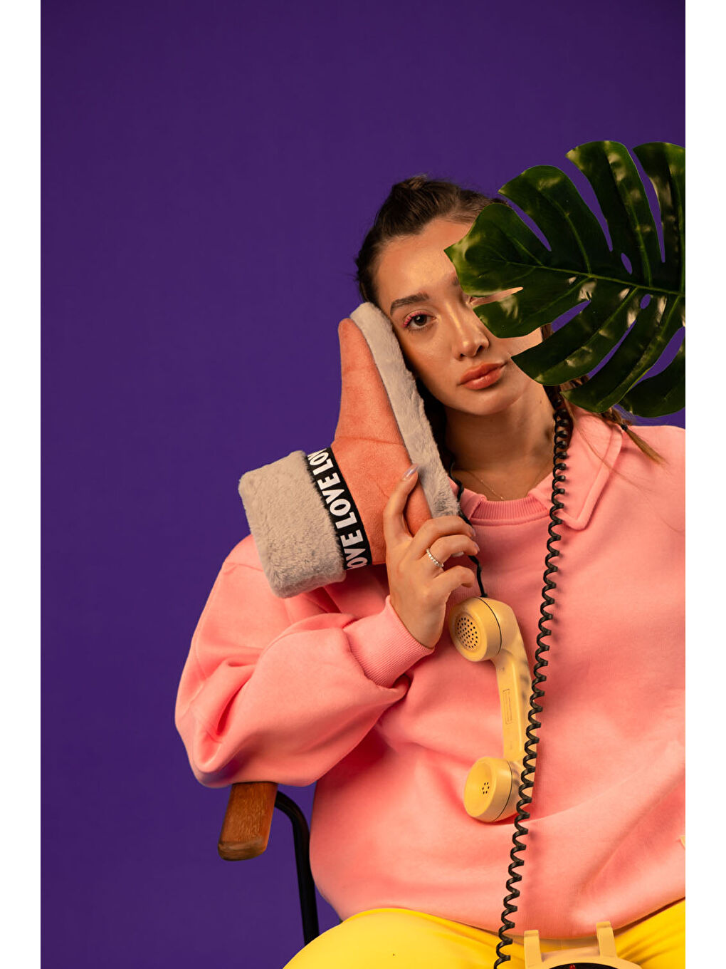 Pembe Kadın Love Yazılı Panduf - LOV