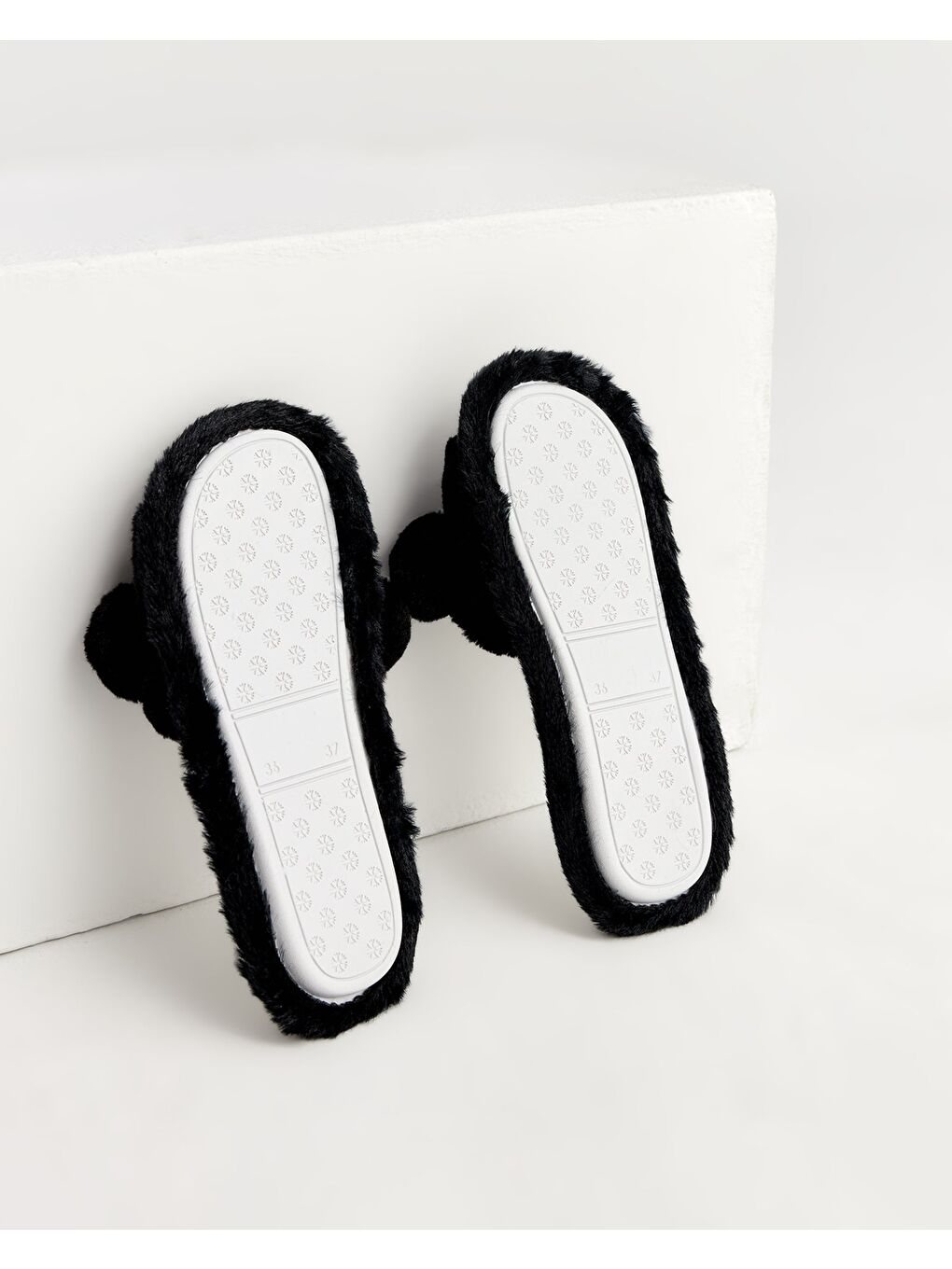 Ekru Kadın Figürlü Ev Terliği - BOBİ-3