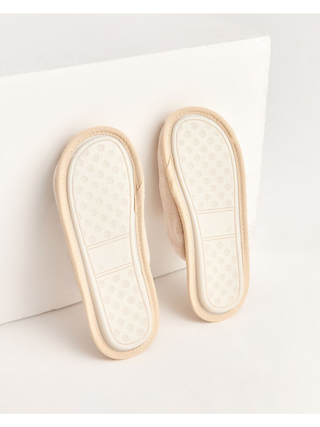 Bej Kadın Nakışlı Terlik - MOOD-4