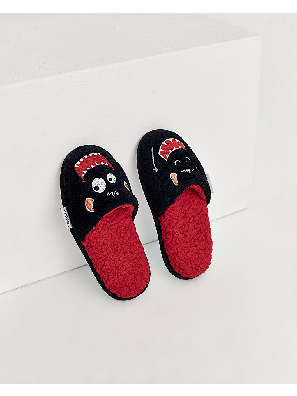 Lacivert Çocuk Figürlü Terlik - MONSTRA-1