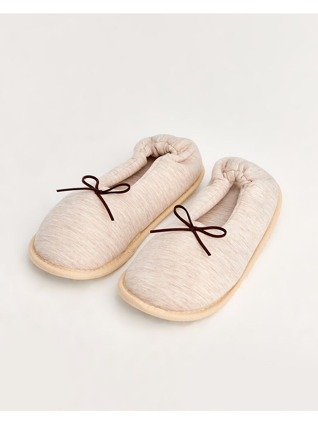 Bej Kadın Kurdeleli Ev İçi Ayakkabı - PURE