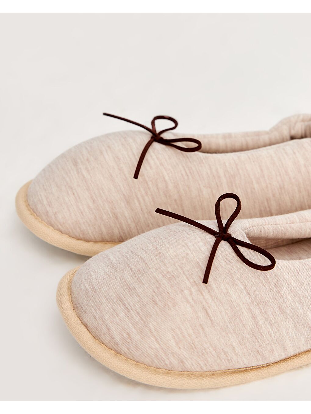 Bej Kadın Kurdeleli Ev İçi Ayakkabı - PURE-1