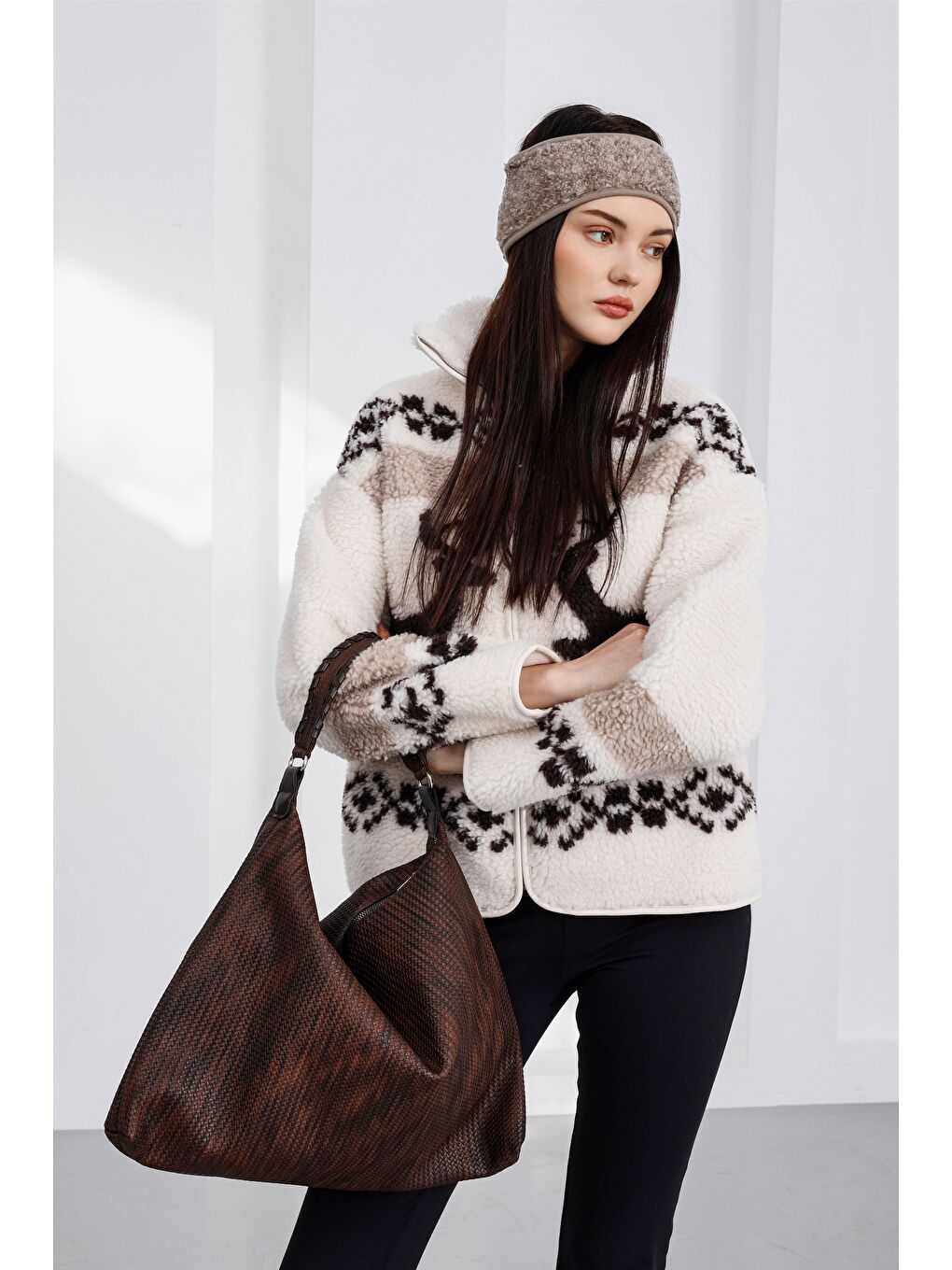 Kahverengi Polly Örgülü Salaş Omuz Çantası Kahve-1