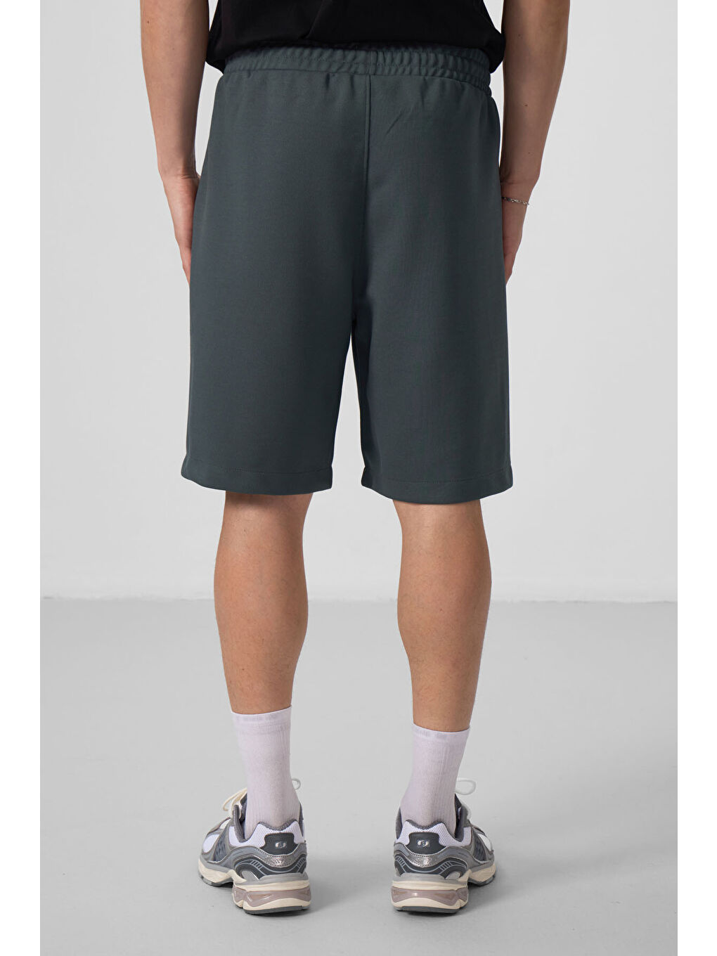 Haki Yüzeyi Dokulu Oversize Erkek Şort - 81288-4