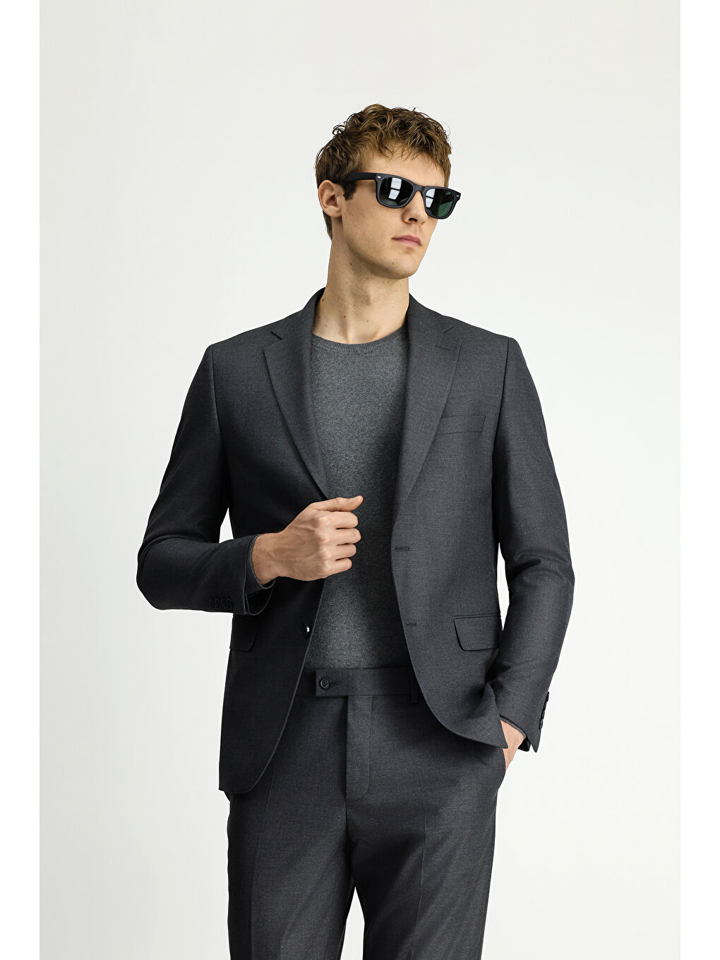 Gri Regular Fit Klasik Takım Elbise-2