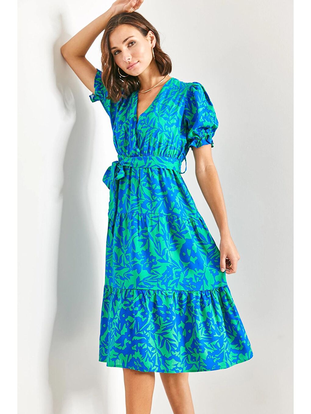 Mavi Kadın Kolu Lastikli Multi Desenli Kuşaklı Elbise-3