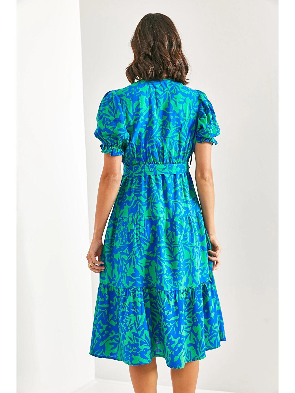 Mavi Kadın Kolu Lastikli Multi Desenli Kuşaklı Elbise-4