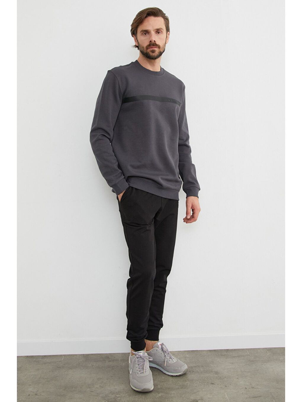 Gri You`re Stronger Baskılı Bisiklet Yaka Büyük Beden Sweatshirt-1