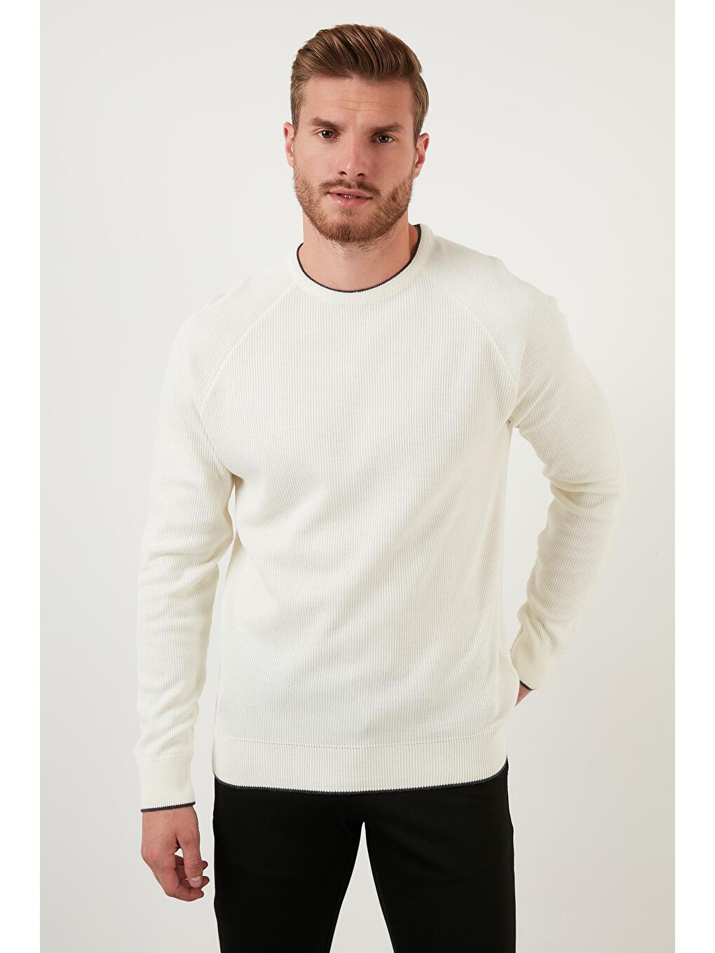 Ekru Regular Fit Bisiklet Yaka Yün Karışımlı Kışlık Kazak 6341006-3