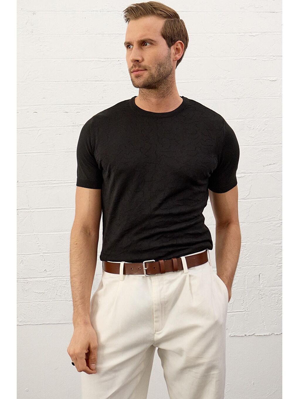 Modelli Bisiklet Yaka Slim-Fit Yazlık Triko Tişört Siyah-3