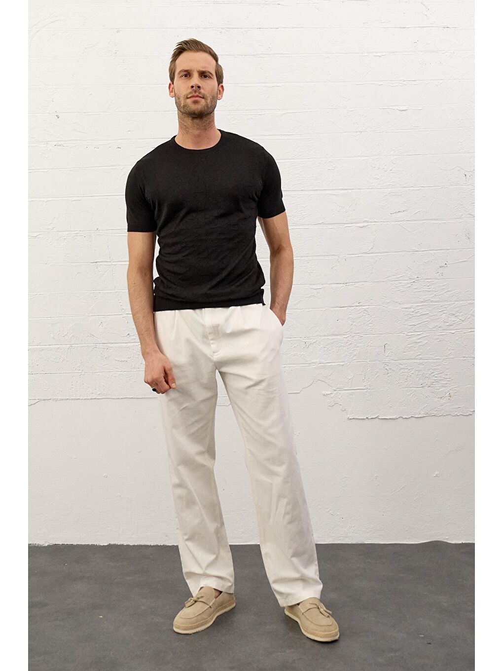 Modelli Bisiklet Yaka Slim-Fit Yazlık Triko Tişört Siyah-5