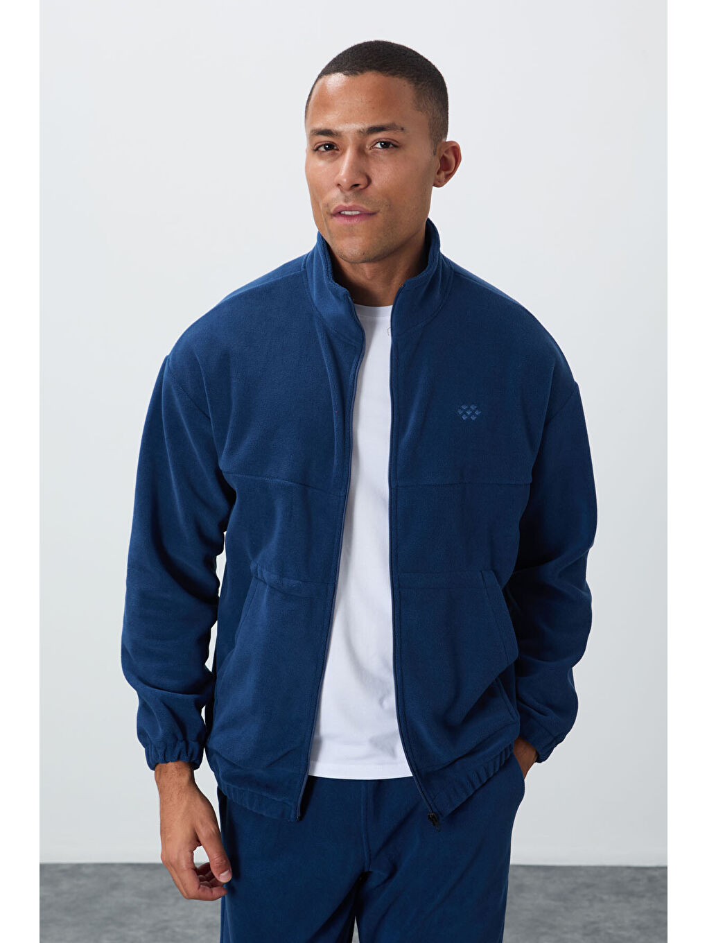 Mavi Parlament Kalın Yumuşak Dokulu Comfort Fit Nakışlı Erkek Eşofman Takım - 85269-1