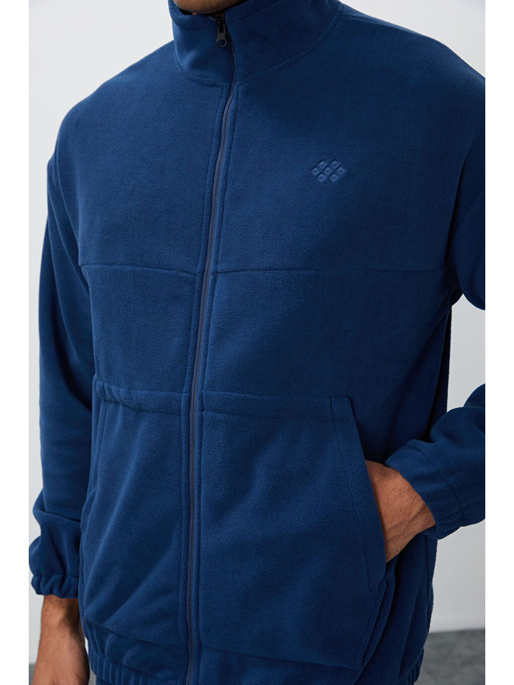 Mavi Parlament Kalın Yumuşak Dokulu Comfort Fit Nakışlı Erkek Eşofman Takım - 85269-4