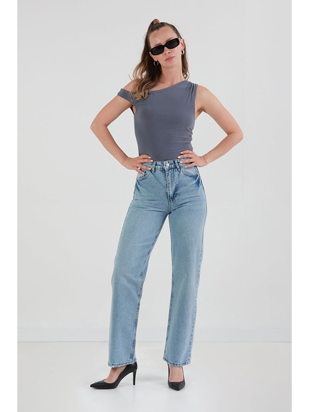 Antrasit Yanları Drapeli Tek Kol Bluz-1