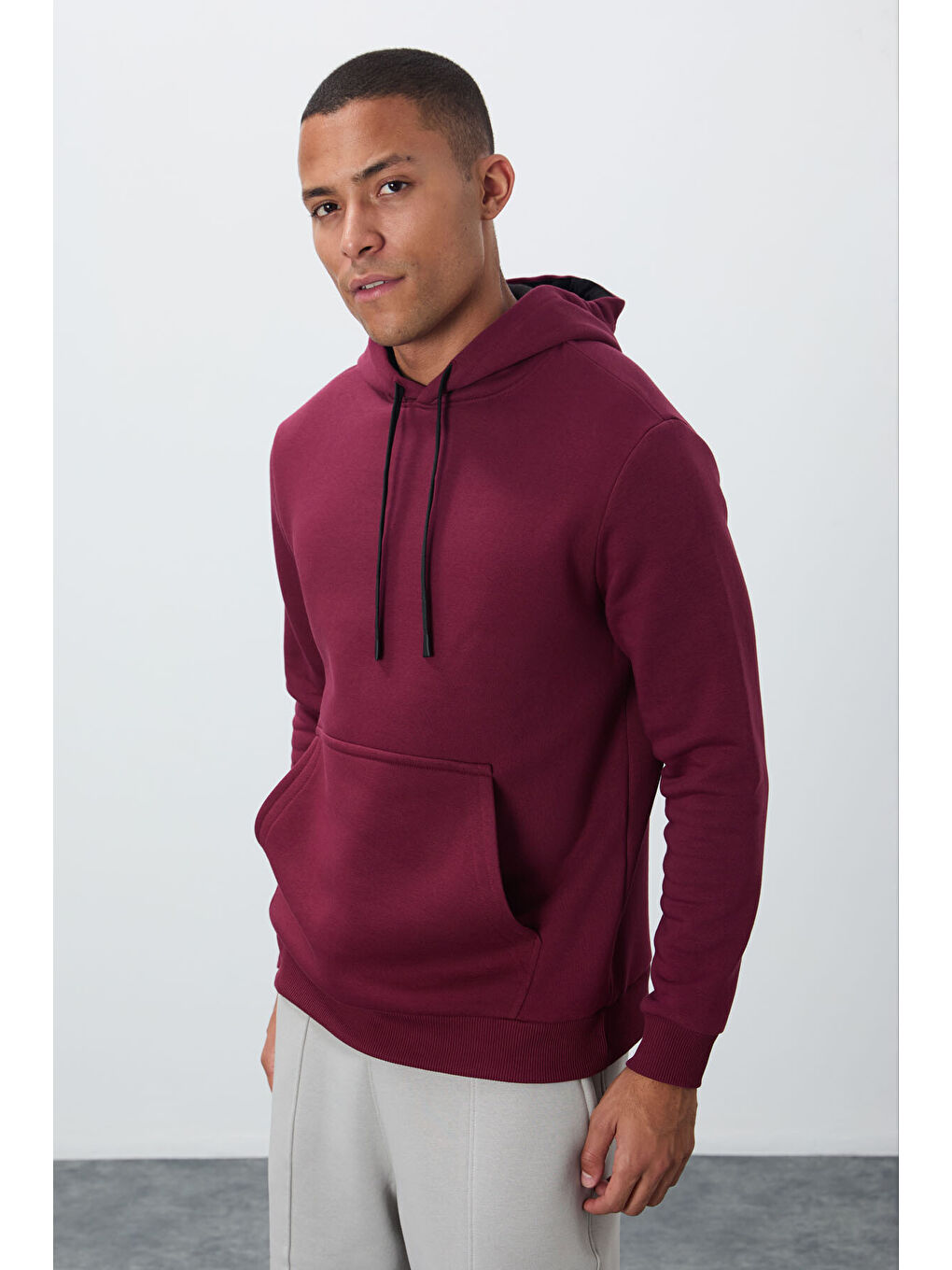 Bordo Erguvan Pamuklu Kalın İçi Tüylü Yumuşak Dokulu Comfort Fit Erkek Kapüşonlu Sweatshirt Hoodie - 88419-6