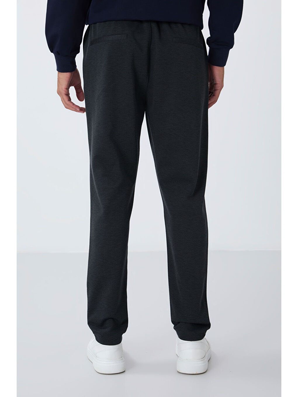 Koyu Gri Yüzeyi Dokulu Standart Fit Erkek Eşofman Alt - 82155-4