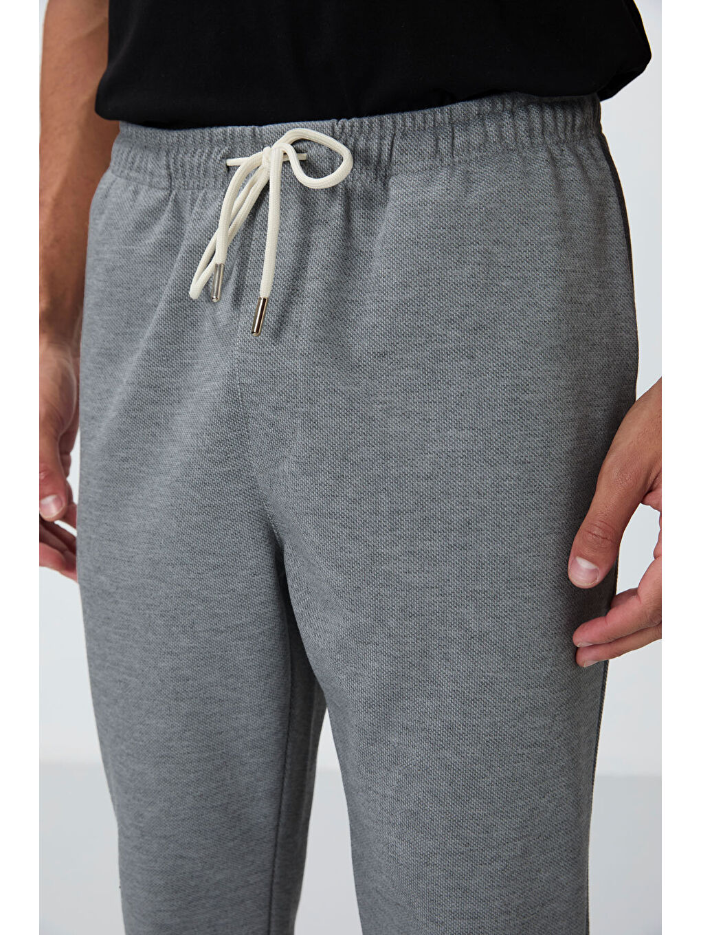 Gri Melanj Yüzeyi Dokulu Standart Fit Erkek Eşofman Alt - 82154-2