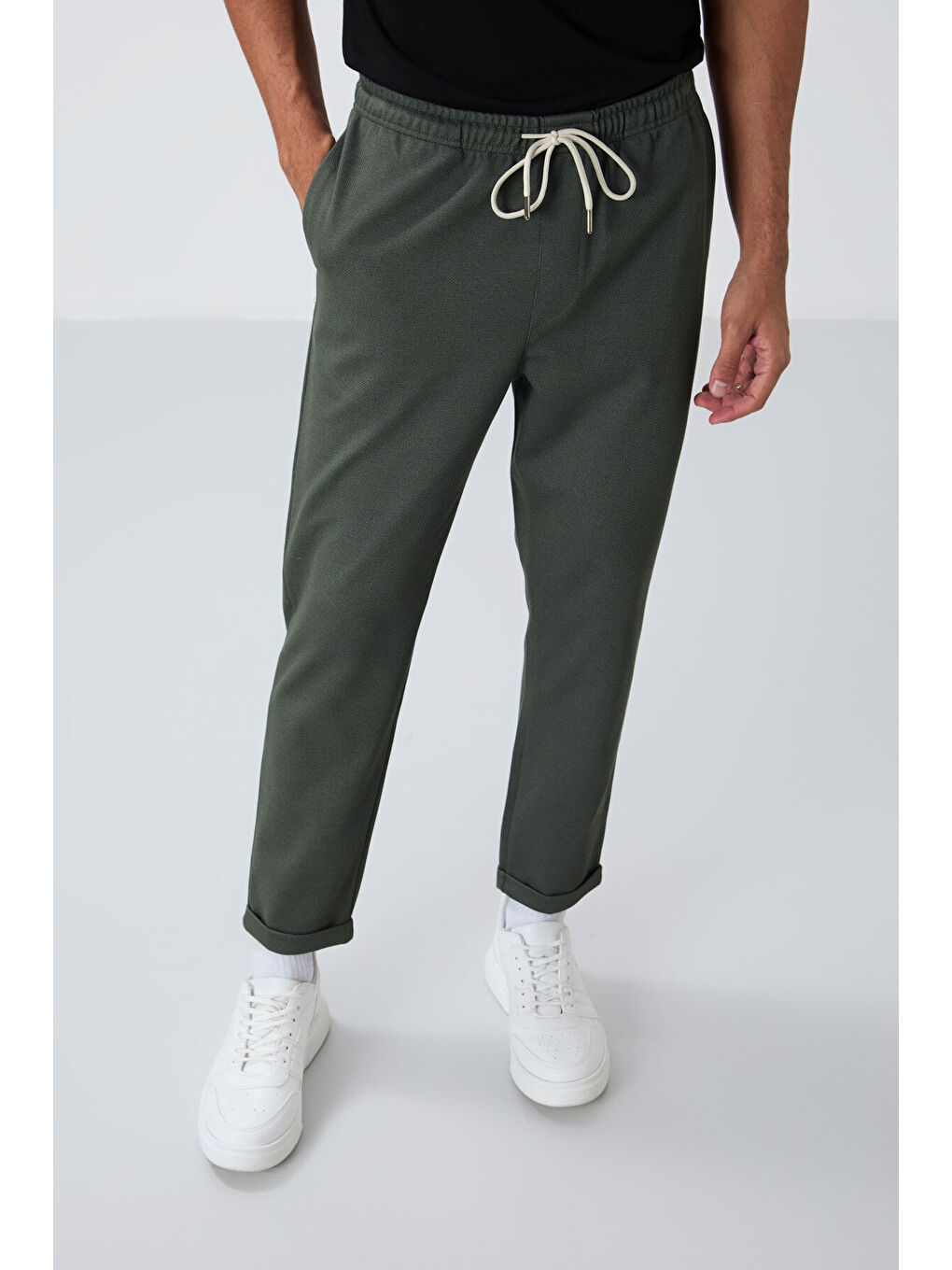 Haki Yüzeyi Dokulu Standart Fit Erkek Eşofman Alt - 82154-3