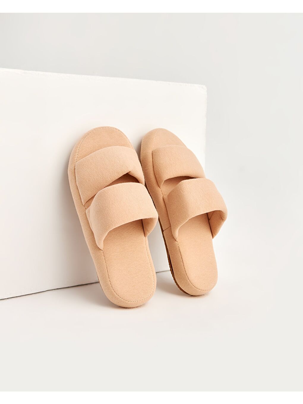 Bej Kadın Ev Terliği - POLİ-F-1