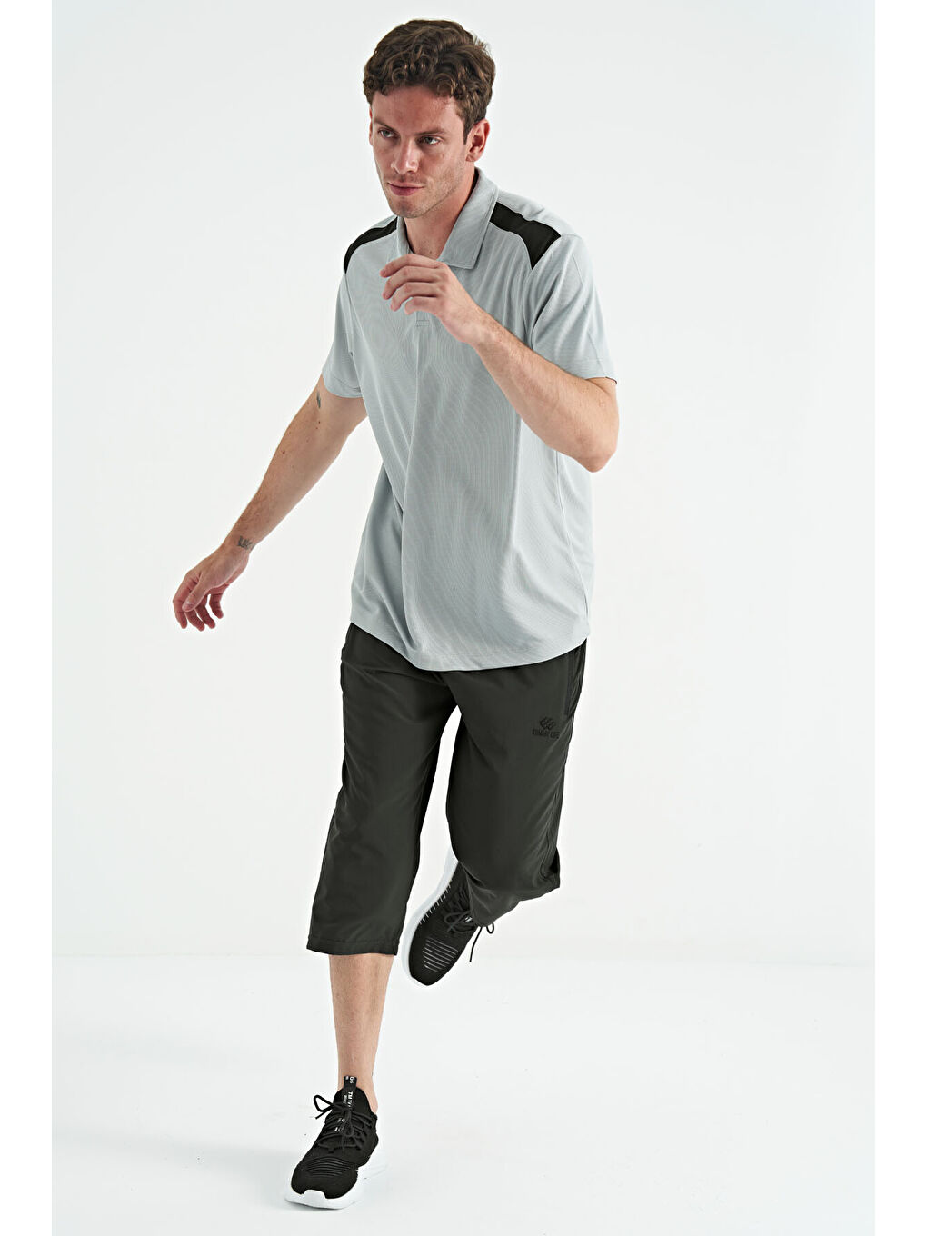 Haki Bağcıklı Standart Kalıp Fermuar Cepli Aktif Spor Erkek Kapri - 83096-2