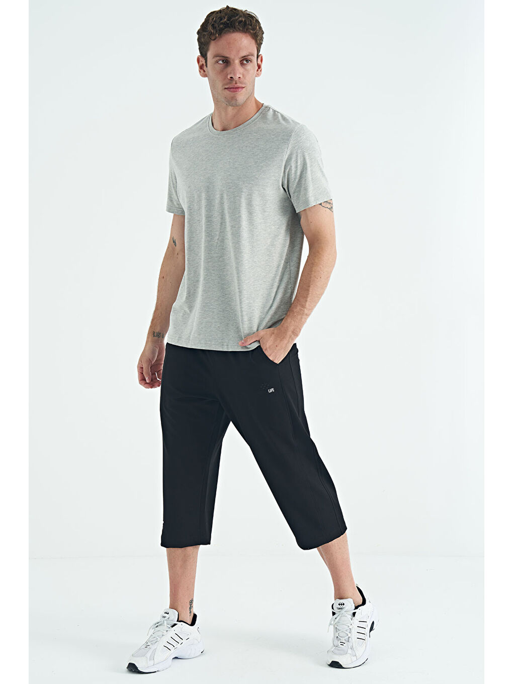 Gri Melanj Erkek Basic Kısa Kol Standart Kalıp O Yaka Tişört - 87911-4