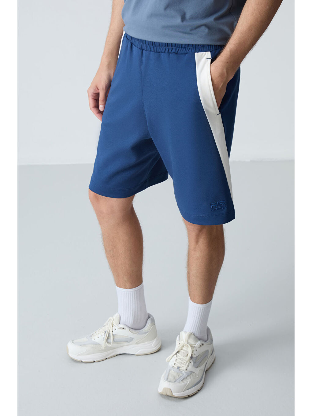Lacivert Parlament Pamuklu Kalın Yumuşak Dokulu Standart Fit Basic Erkek Şort  - 81280-1