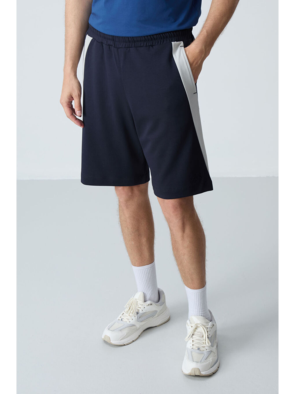 Lacivert Pamuklu Kalın Yumuşak Dokulu Standart  Fit Basic Erkek Şort  - 81280-1