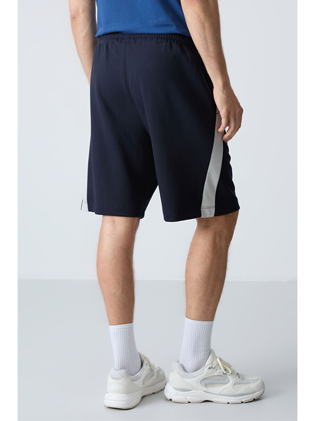 Lacivert Pamuklu Kalın Yumuşak Dokulu Standart  Fit Basic Erkek Şort  - 81280-4
