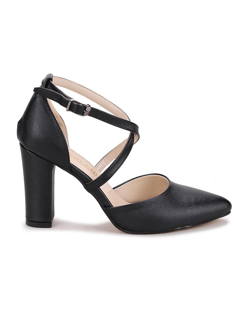 Siyah Parlak Kemerli 8 Cm Topuklu Kadın Ayakkabı 13600-1110-3