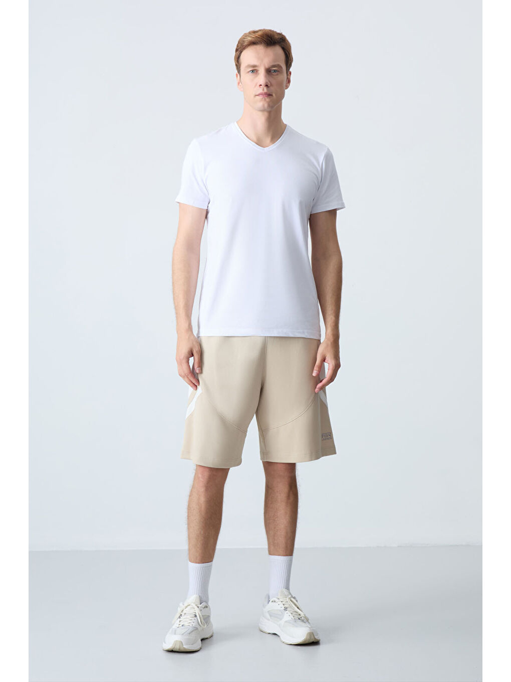 Bej Pamuklu Kalın Yumuşak Dokulu Standart Fit Basic Erkek Şort  - 81281-4