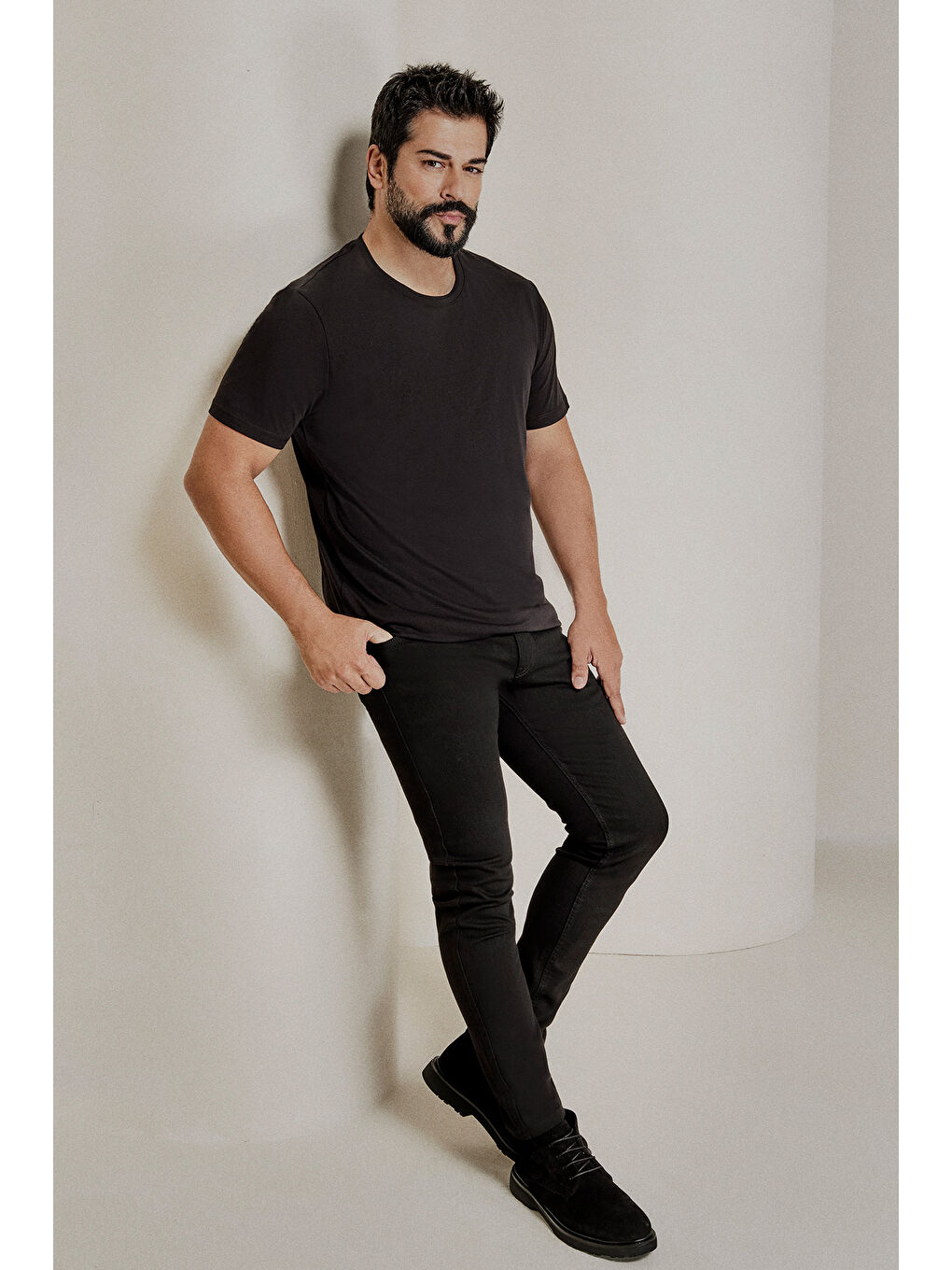 Erkek Siyah Slim Fit Dar Kesim %100 Pamuk Bisiklet Yaka Kısa Kollu Tişört-2