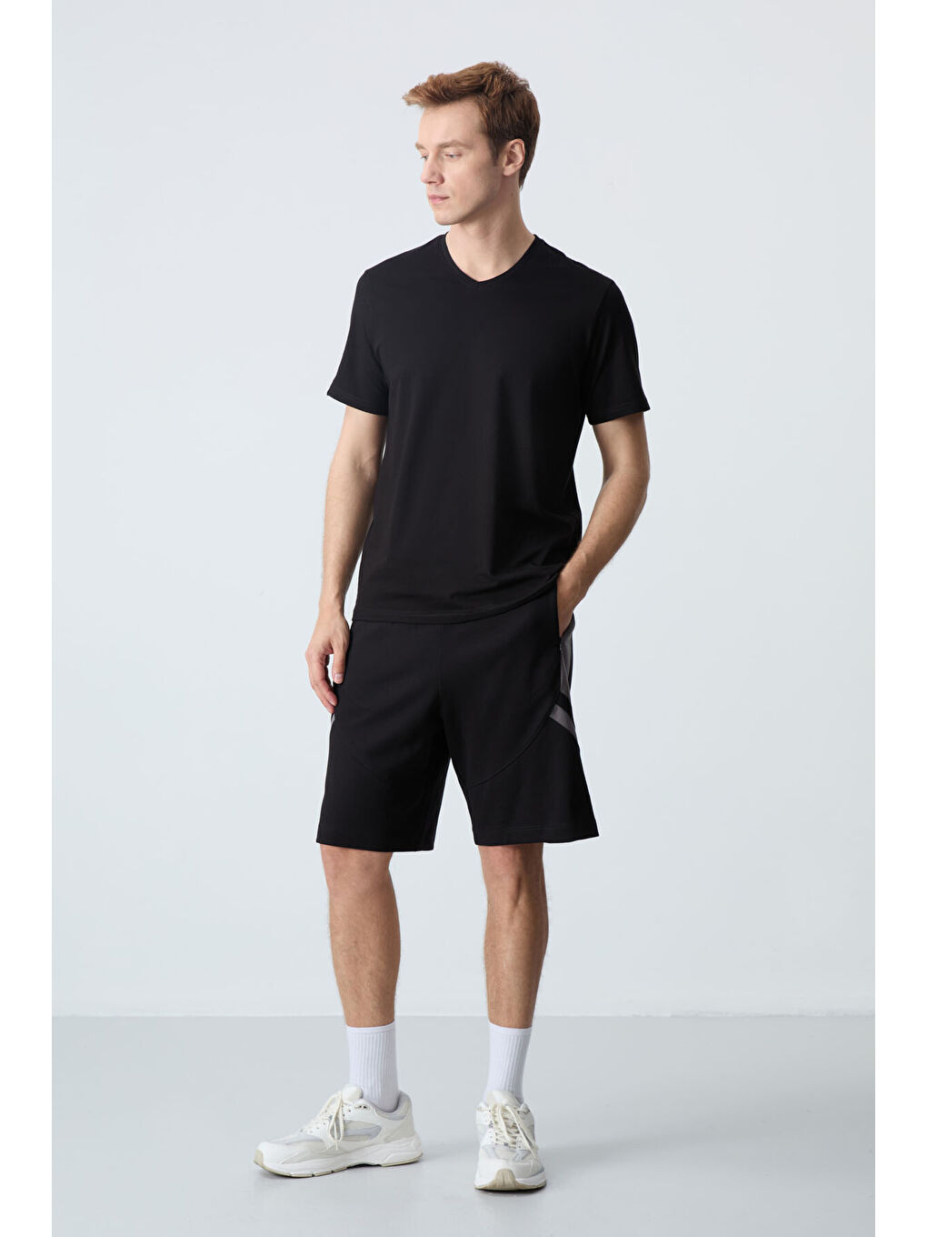 Siyah Pamuklu Kalın Yumuşak Dokulu Standart Fit Basic Erkek Şort  - 81281