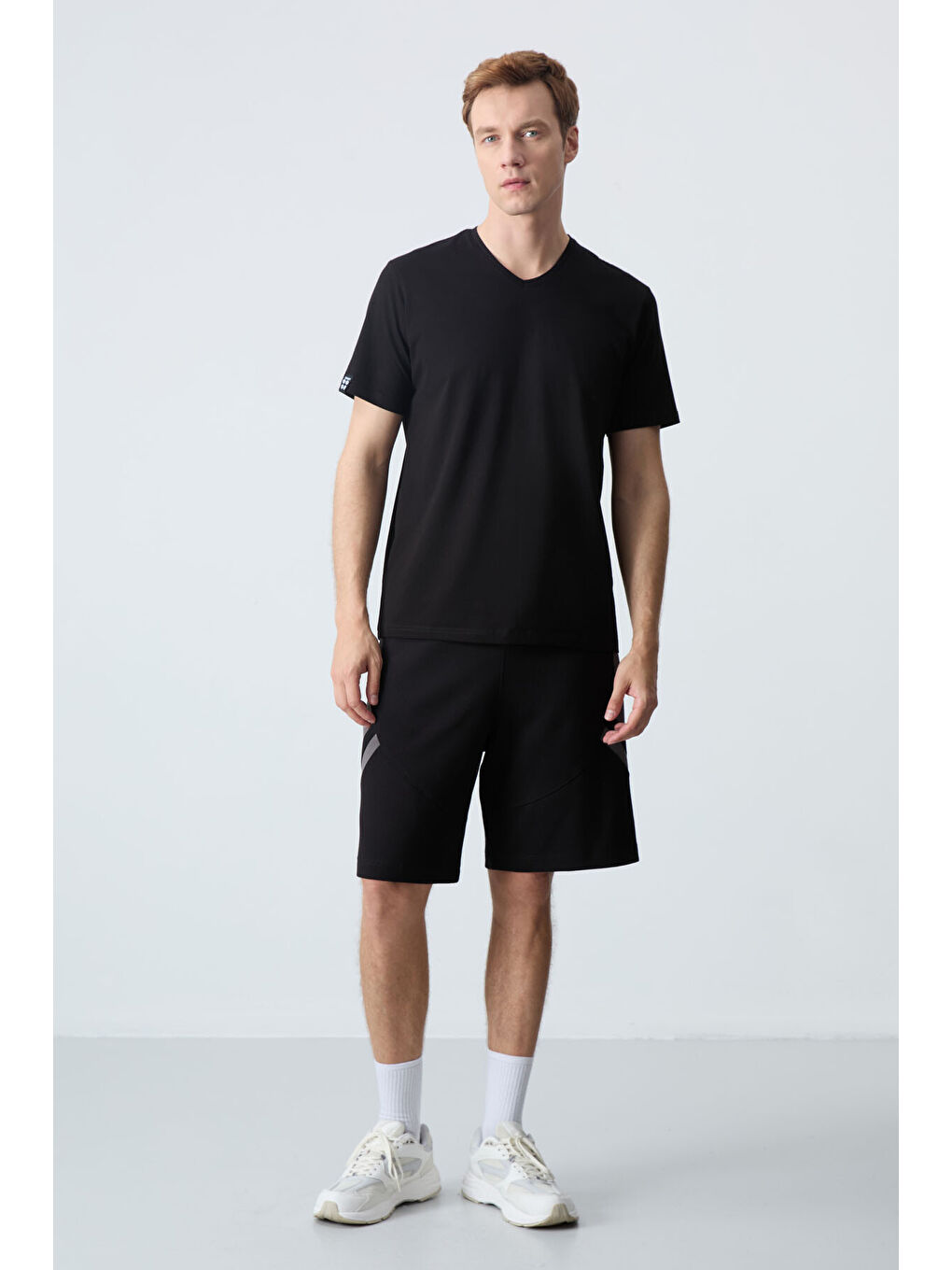 Siyah Pamuklu Kalın Yumuşak Dokulu Standart Fit Basic Erkek Şort  - 81281-4