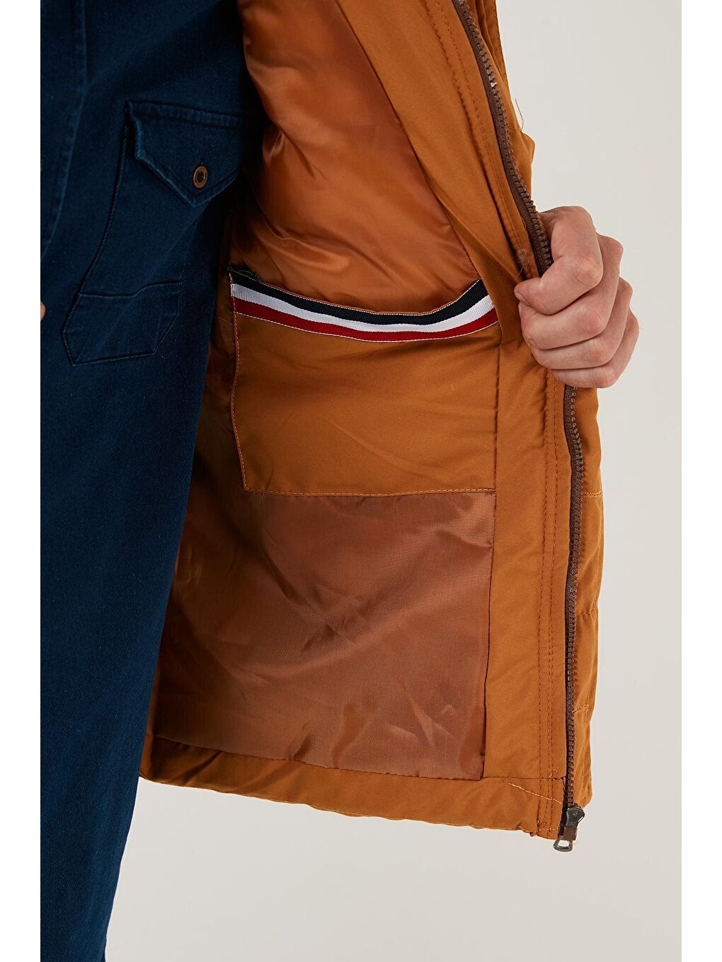 Sarı Kapüşonlu Slim Fit Yelek 556B5618-4