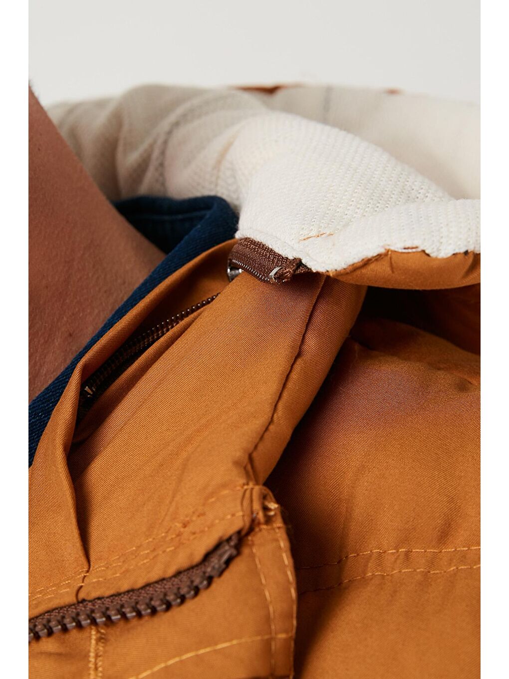 Sarı Kapüşonlu Slim Fit Yelek 556B5618-7