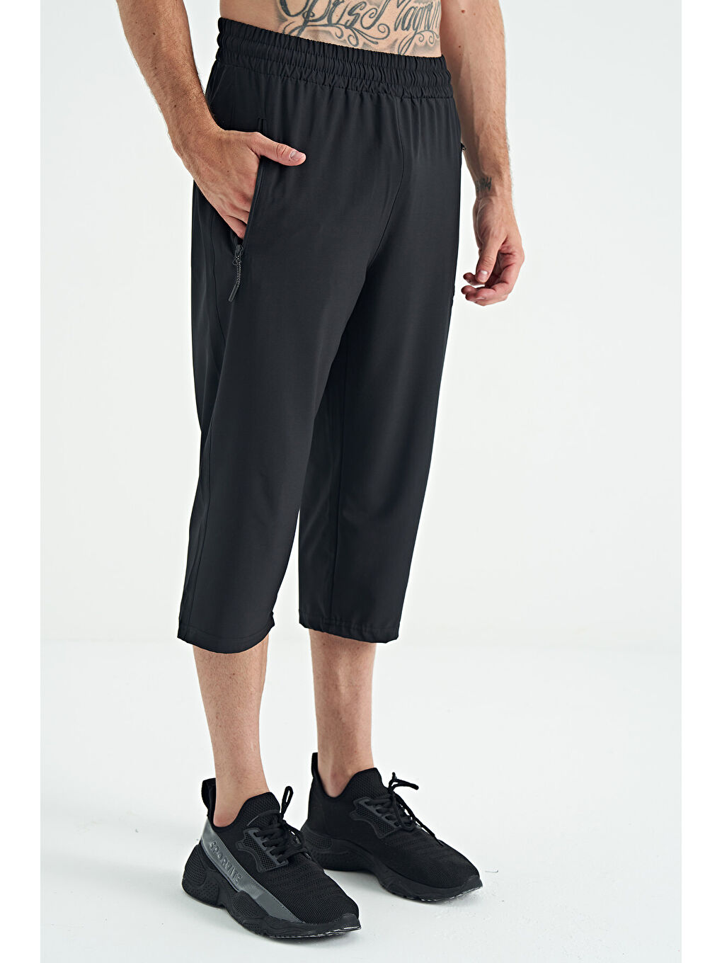 Siyah Bağcıklı Standart Kalıp Fermuar Cepli Aktif Spor Erkek Kapri - 83096-6