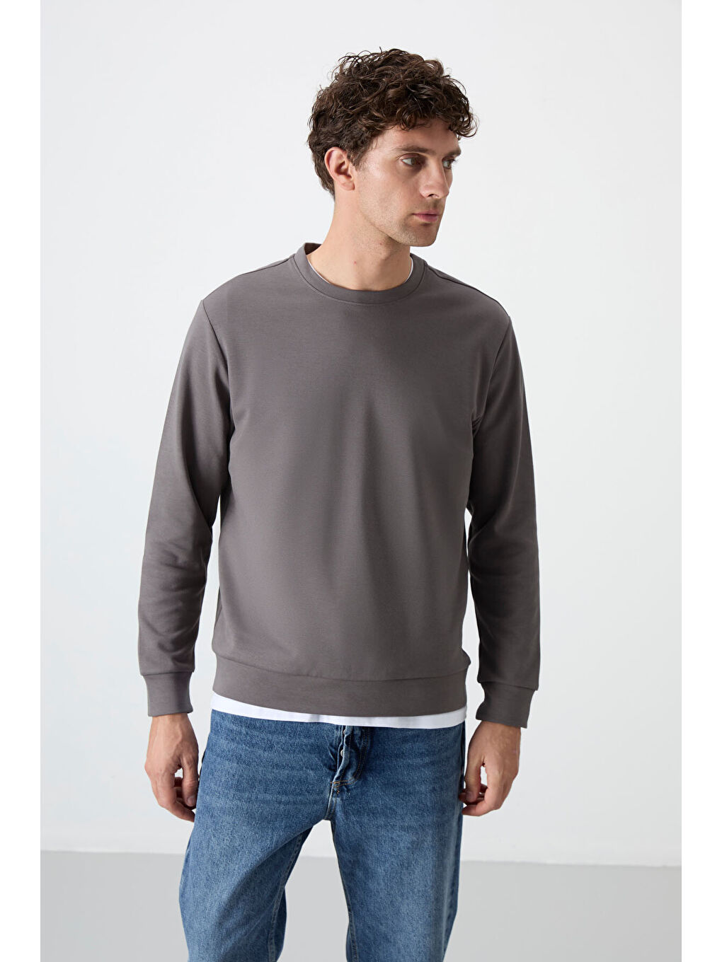 Koyu Gri Basic O Yaka Rahat Form Erkek Sweatshirt - 88053-4