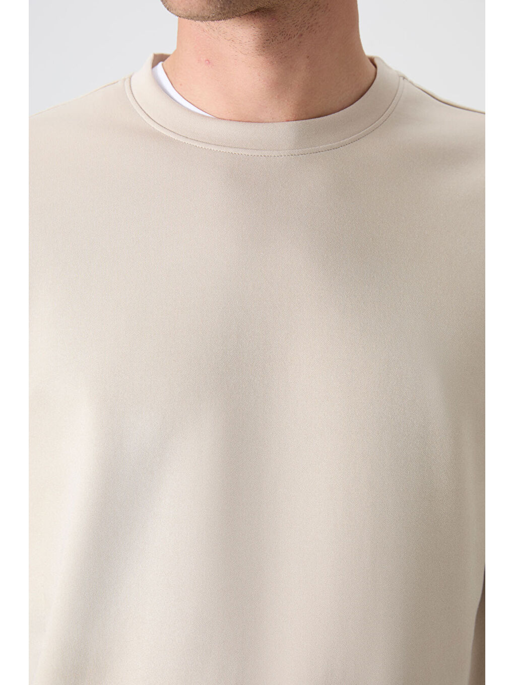 Bej Basic O Yaka Rahat Form Erkek Sweatshirt - 88053-3