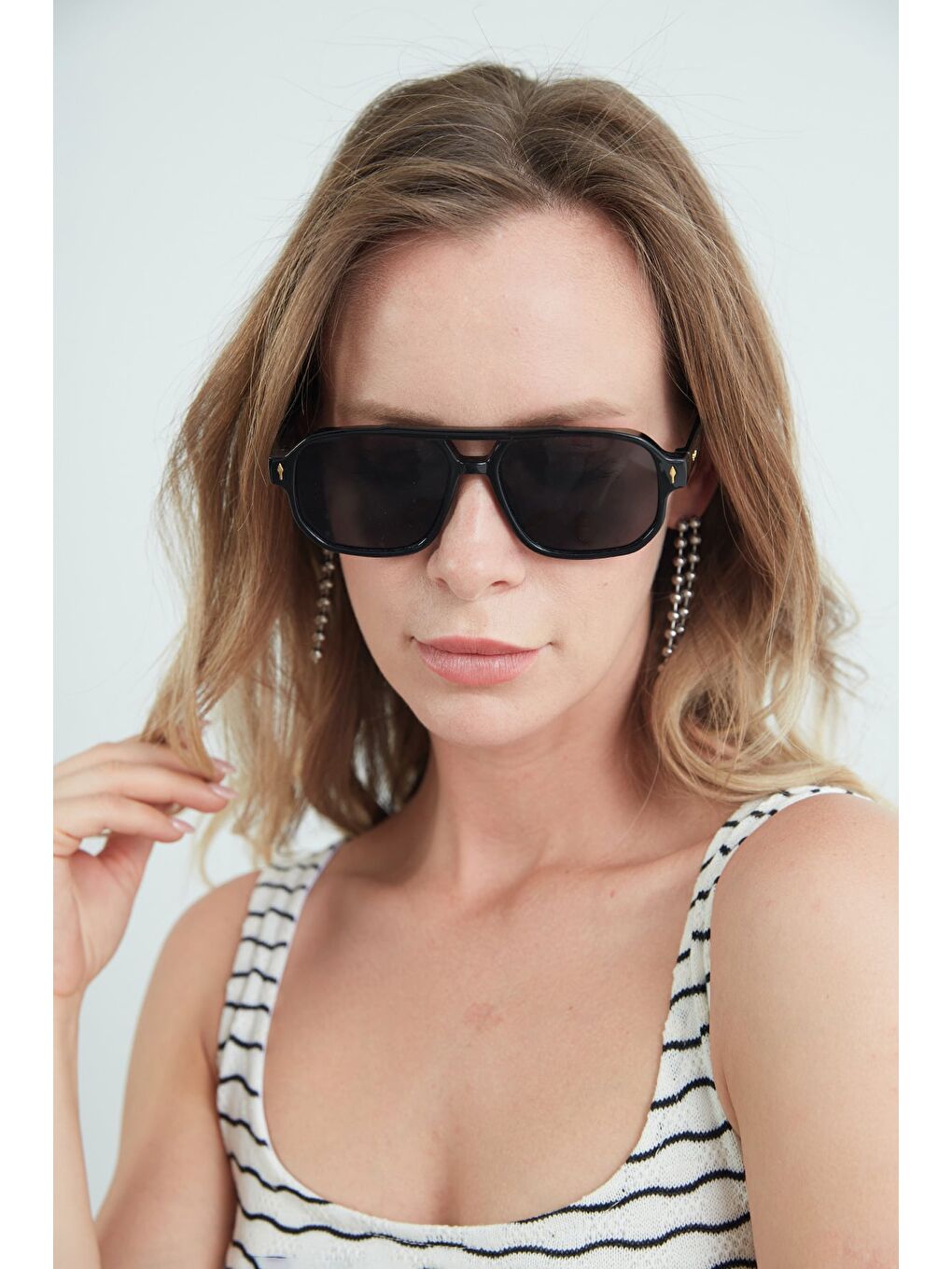 Siyah Metal Aksesuar Detaylı Güneş Gözlüğü-2