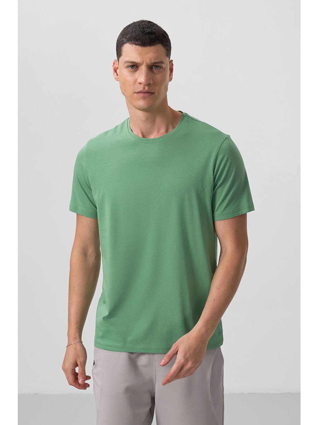 Pastel Yeşil Erkek Basic Kısa Kol Standart Kalıp O Yaka Tişört - 87911-3