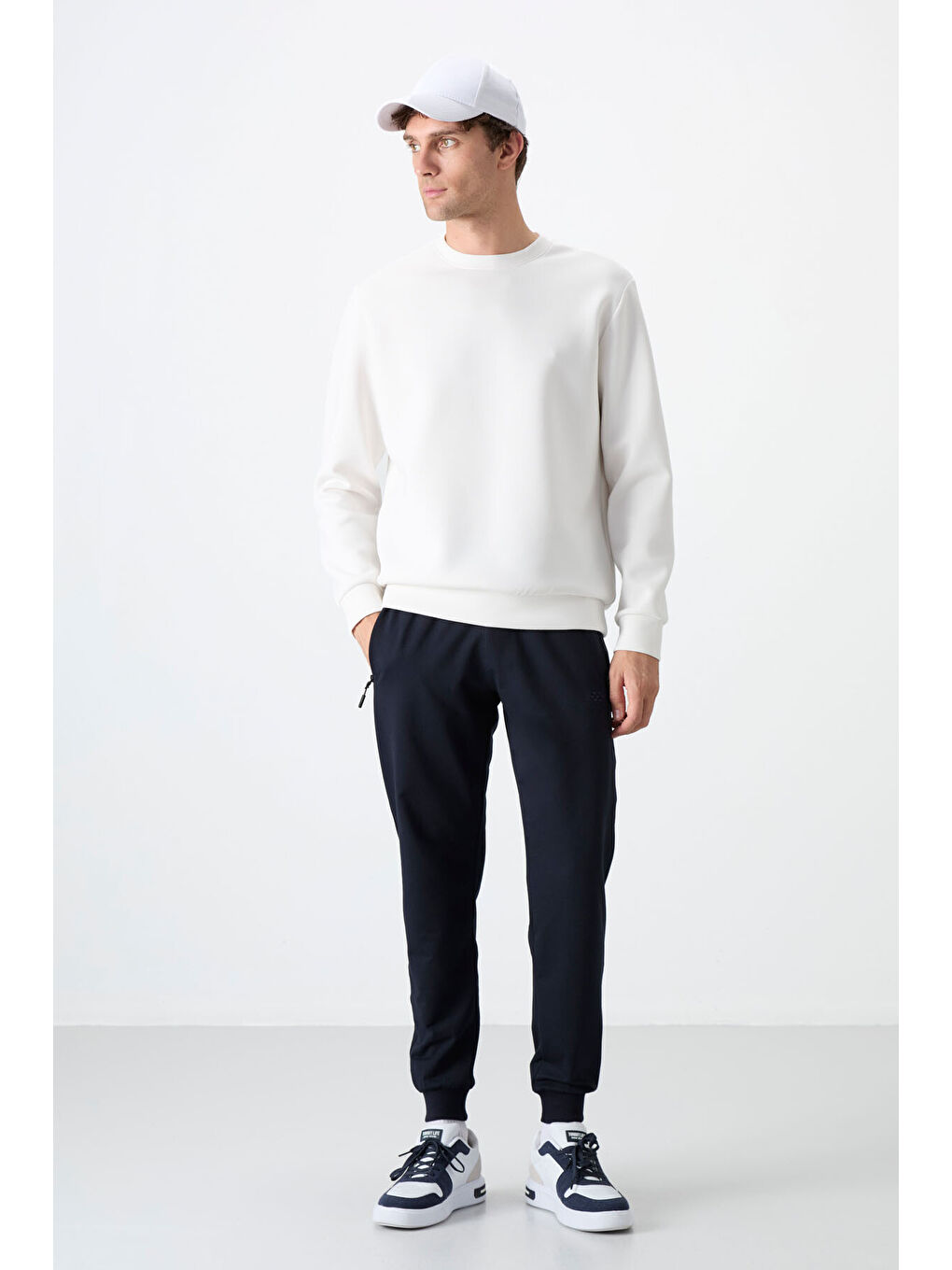 Lacivert Air Baskılı Fermuar Cepli Standart Kalıp Erkek Jogger Eşofman Altı- 84587-1