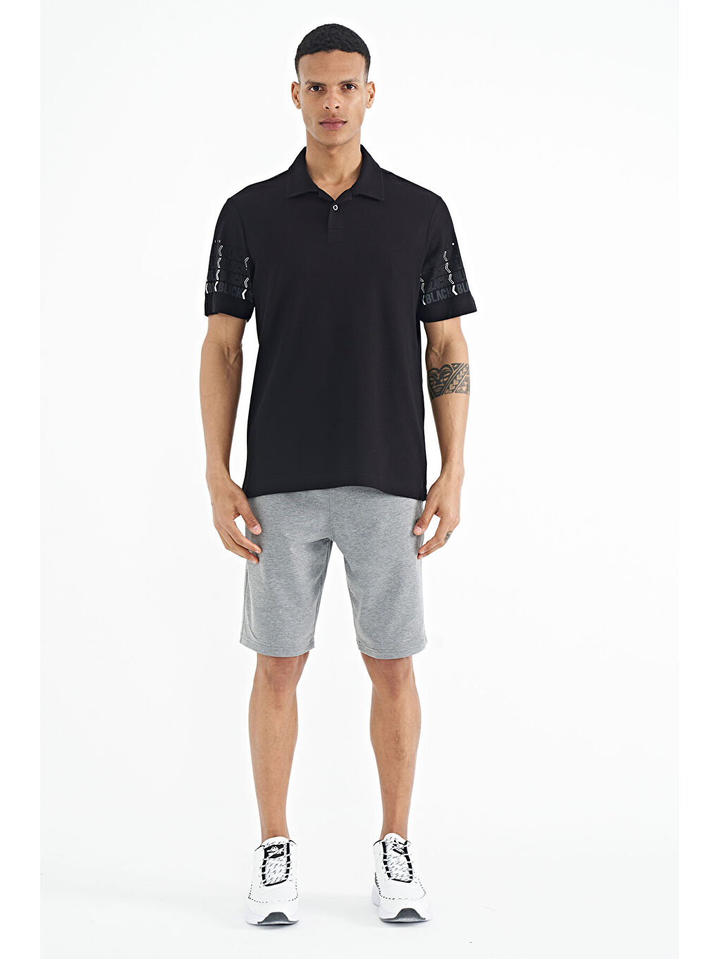 Siyah Kol Baskı Detaylı Polo Yaka Standart Form Erkek %100 Pamuk Tişört - 88240-1