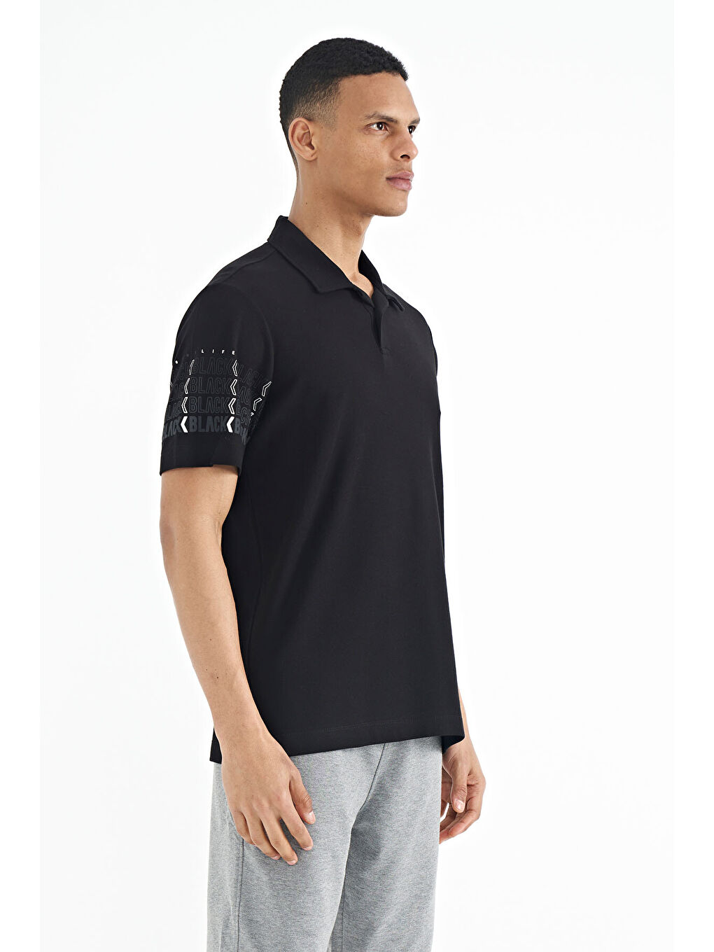 Siyah Kol Baskı Detaylı Polo Yaka Standart Form Erkek %100 Pamuk Tişört - 88240-3
