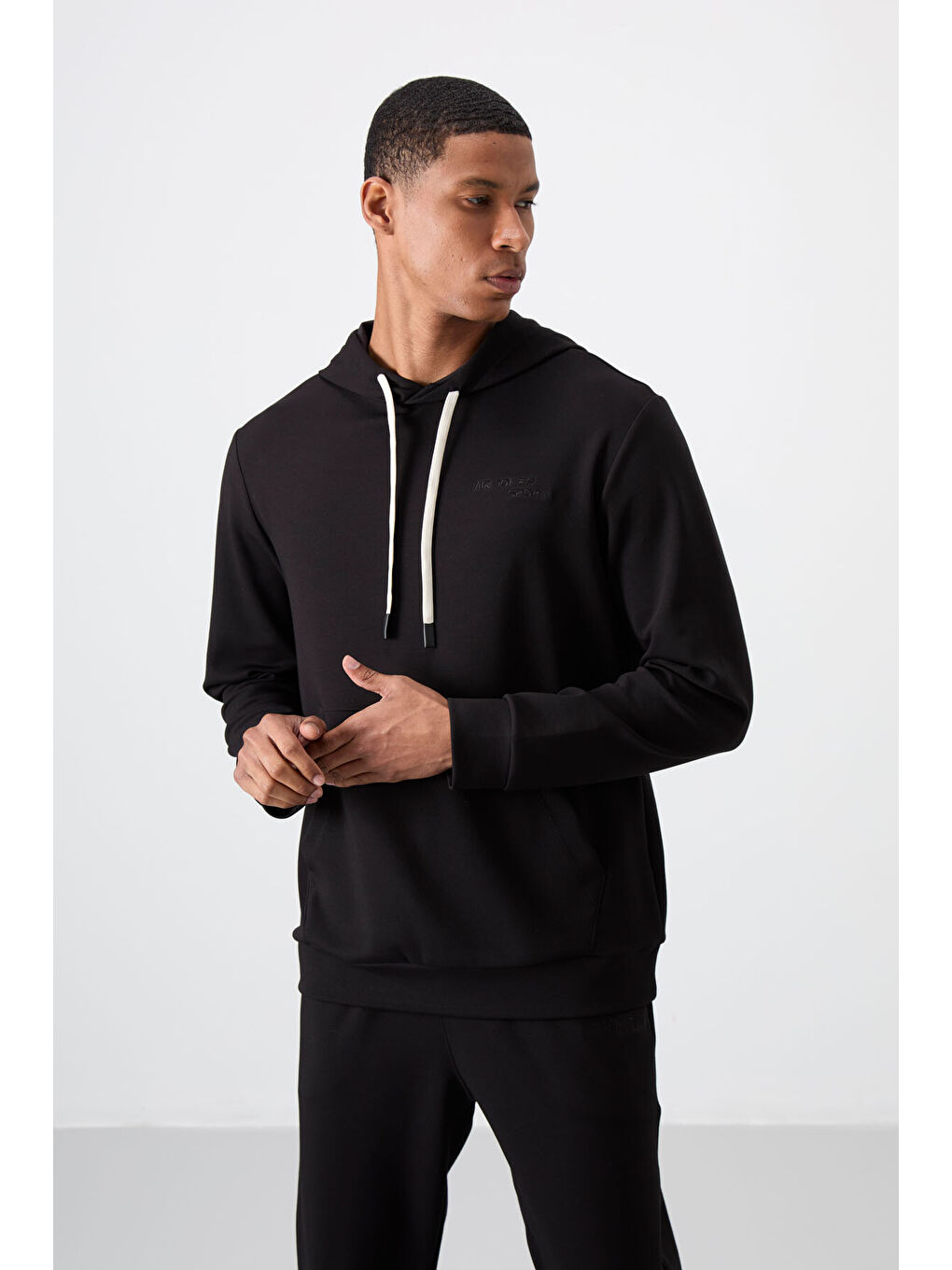 Siyah Pamuklu Kalın Yumuşak Dokulu Comfort Fit Nakışlı Erkek Eşofman Takım - 85255-4