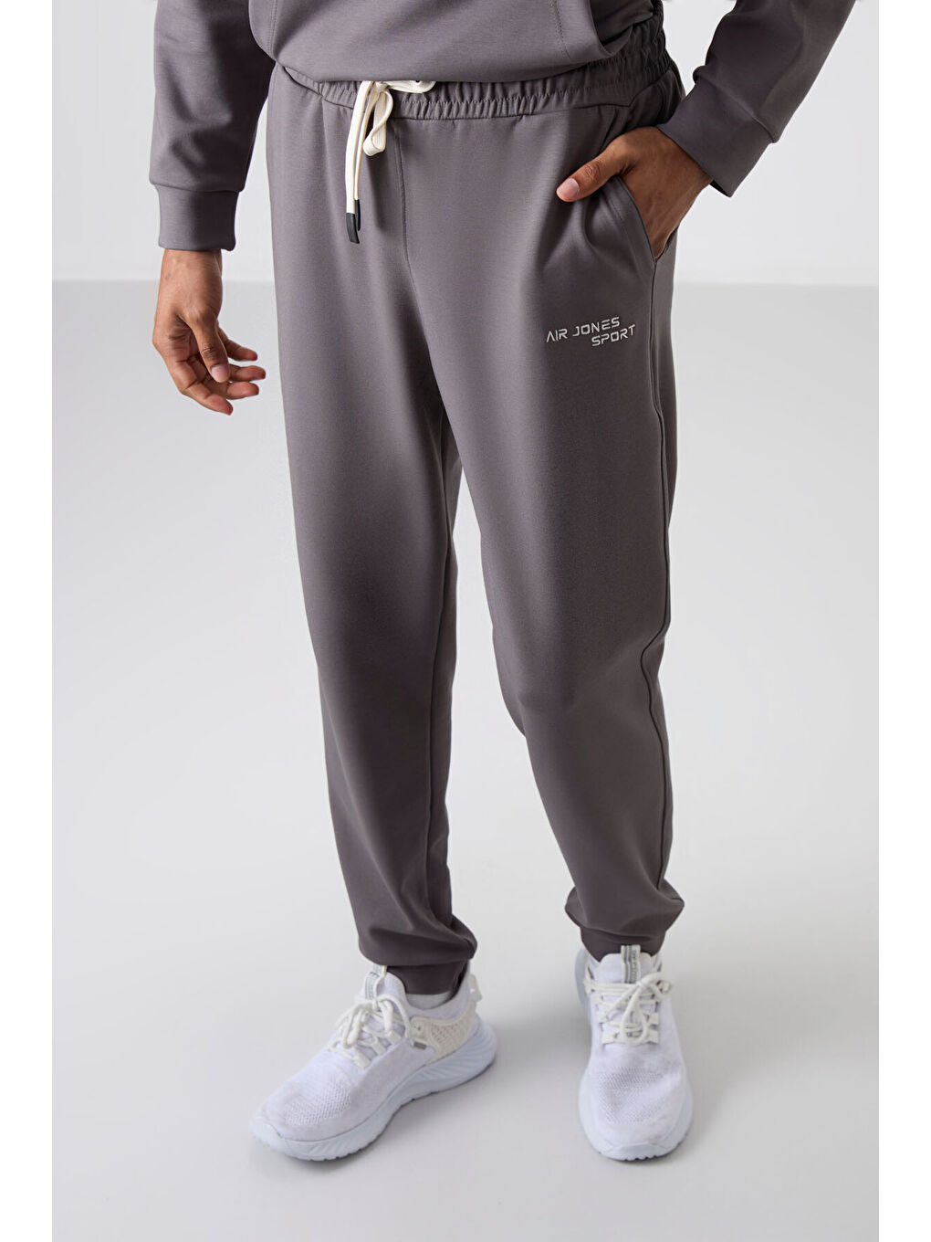 Gri Pamuklu Kalın Yumuşak Dokulu Comfort Fit Nakışlı Erkek Eşofman Takım - 85255-4